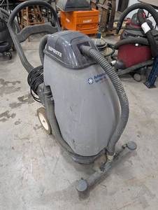 Advance Sprite 16 Floor Scrubber