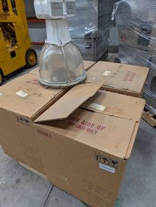 Sportlite 2-E8-8M6-120V26W32W High Bay Light Fixture