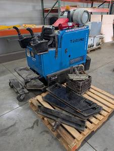 Innovatech T-2100 Pro Ride-On Floor Scraper 818 Hours MSRP $38,000