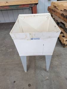 Utilatub Utility Sink