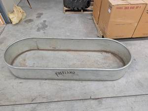 Freeland Industries Galvanized Oval Stock Tank