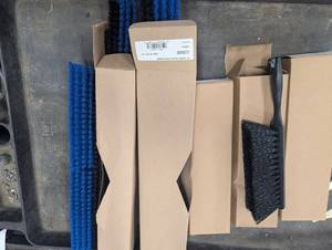 18 in Plastic Block Omni Sweep Brooms (Lot of 4)