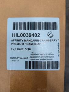 Hillyard HIL0039402 Mandarin Cranberry Premium Foam Soap (Lot of 3)