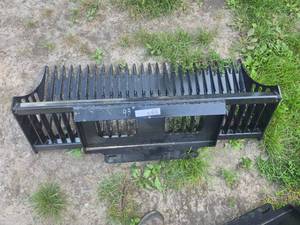 Wolverine Sliding Loader Sieve Shovel (M-SB42)
