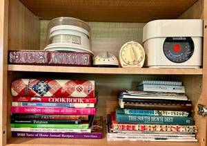 Kitchen Timers & Cookbooks Mixed Lot