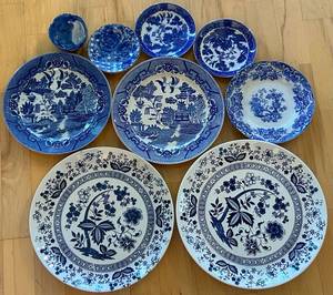 Blue & White Japanese Porcelain Dish Set (Lot of 9)