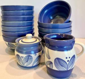 Pfaltzgraff Blue Leaf Stoneware Dinnerware Set (Lot of 14)