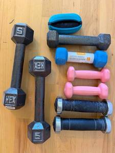 Reebok Dumbbells & Grip Trainers Mixed Lot