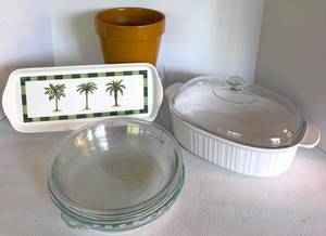 Corning Ware F-14-B Casserole, Glass Bakeware & Tray Mixed Lot