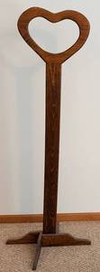 Heart-Shaped Wooden Rack Stand