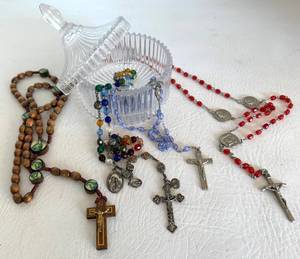 Four Rosaries & Covered Glass Jar Mixed Lot