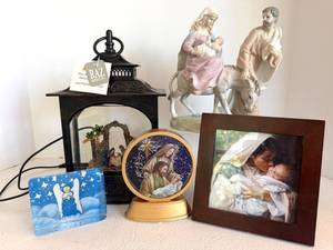 Valencia Collection Religious Decor Mixed Lot With Lantern Snow Globe & Framed Art