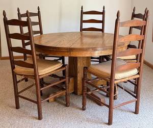 Oak Dining Table Set With 5 Chairs & 4 Cushions