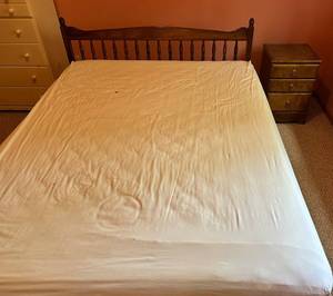 Full Simmons Beautyrest Mattress with Headboard & Small Dresser Mixed Lot
