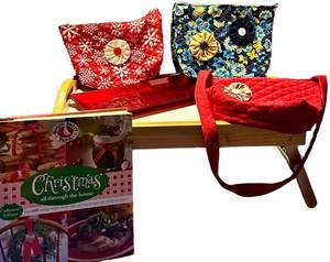 Gooseberry Patch Christmas Book & Quilted Tote Bags Mixed Lot