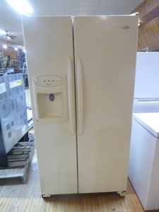 Maytag Side-by-Side RefrigeratorFreezer