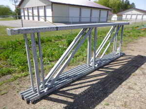 5 Pallet Racking Uprights - Teardrop