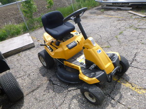 Cub Cadet Riding Lawn Mower