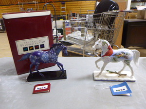 2 Westland The Trail of Painted Ponies Statues
