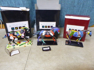 3 Westland The Trail of Painted Ponies Statues