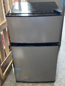 3.2 Cubic Foot RefrigeratorFreezer