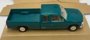 AMT Ertl Promo Car 1993 Chevrolet C-1500 Extended-Cab Teal Green Mettallic New Old Stock