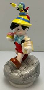 Collectible DISNEY Pinocchio & Jimmy Cricket Ceramic Music Box Figurine 8 12 (Works)