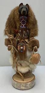 Highly Collectible Kevin &amp Shawn Gadomski Black Bear Totem Sculpture 16