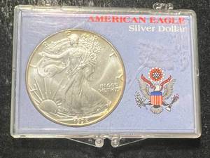 1992 AMERICAN SILVER EAGLE 1 TROY OZ .999 FINE SILVER IN CASE