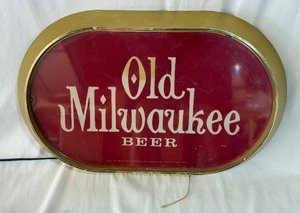Vintage Old Milwaukee Beer 1980 Schlitz Brewing Light up Sign - Works
