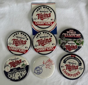 (7) Minnesota Twins 1987 and 1991 World Series Pins