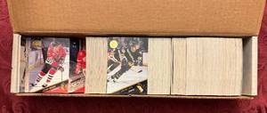 1993-94 Leaf Hockey Card Set