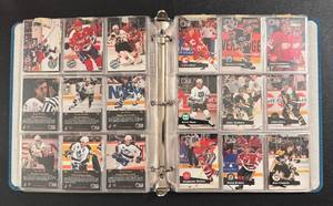 Various Years Bulk Hockey Card Binder (2)