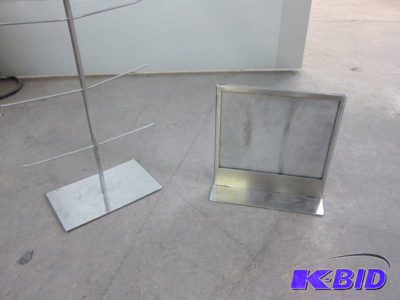 lot 20 image: Sign Insert Stands & Jewelry Racks