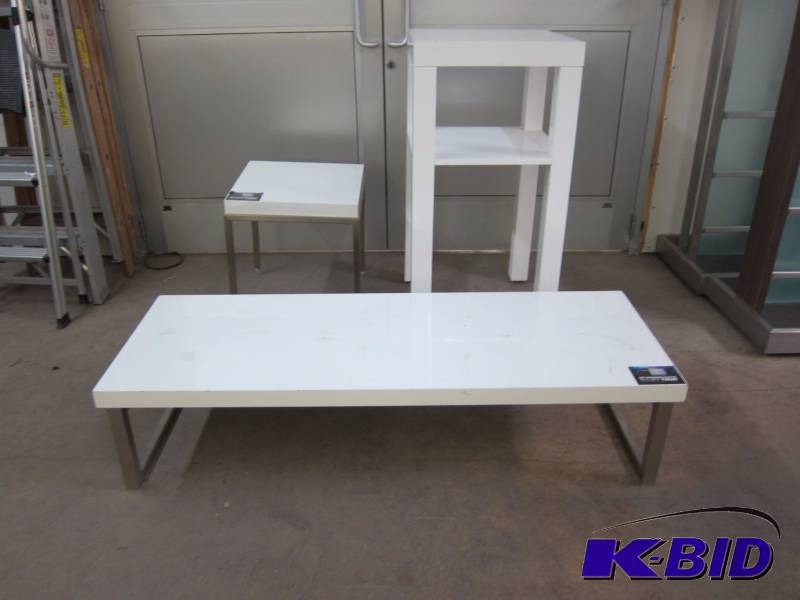 lot 24 image: Display Tables