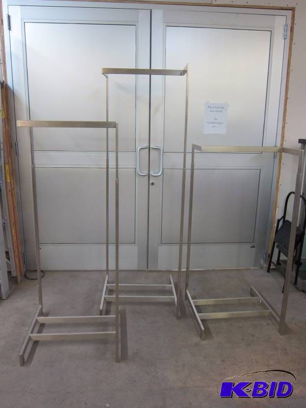 lot 28 image: Unique Adjustable Racks