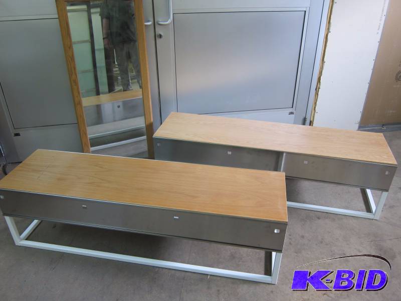 lot 17 image: Benches & Mirror