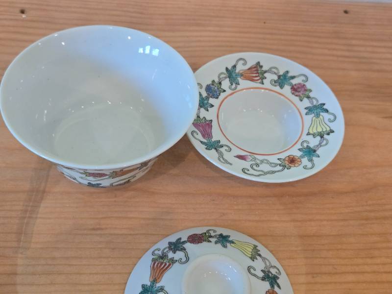 Vintage Chinese Porcelain Tea Cup and Lid with Saucer for Sale in