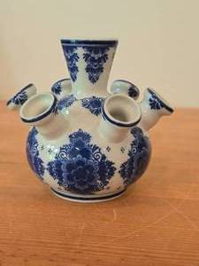 7-spout Tulip Vase - Handpainted Classic Blue and White - Dutch Delft style (Holland)