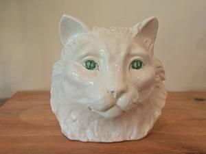 Vintage Italian Majolica Cat theme Pottery Collectible Dish - Made In Italy for Meiselmen Imports - Signed