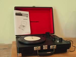 Crosley Cruiser Vinyl Record Player CR8005A (New)