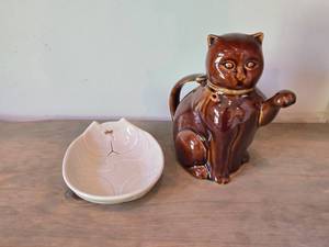 Ceramic Cat Tea Pot  Cat Nap Trinket Dish by Fritz & Floyd