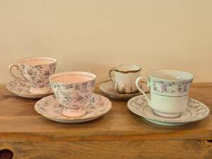 Tea Cup and Saucer Set of 4