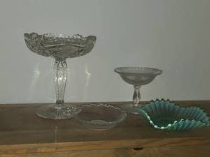 Lot of (4) Candy Dishes - Pedestal (x2) and Bowls (x2)