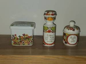 Lot of (3) Figgio Flint Dishwares - Powder Sugar Shaker, Lidded Jar, Lidded Butter Dish Storage Box  Turi Design  Norway