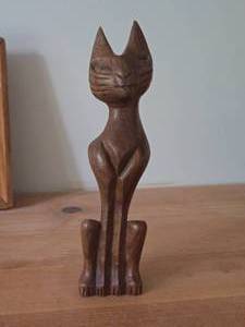 Handcarved Teak Wood Siamese Cat Figure (Taiwan)