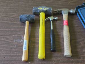 Lot of (4) Claw Hammers  Mallets (assorted)