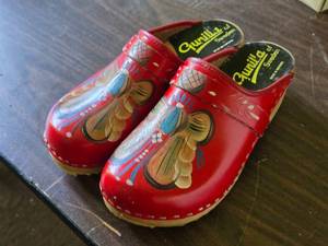 Lot of (1 Pair) Gunilla of Sweden Wooden Shoes  Clogs