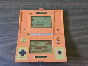 1982 Nintendo Game & Watch - Donkey Kong