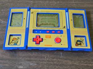 1983 Tronica Handheld Game - Treasure Island